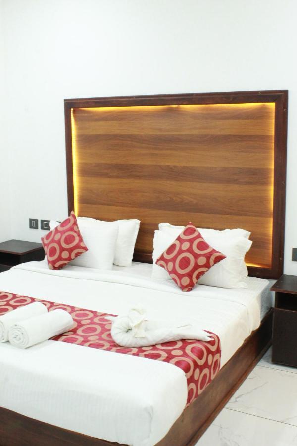 The Mountcourt Hotel Munnar Esterno foto