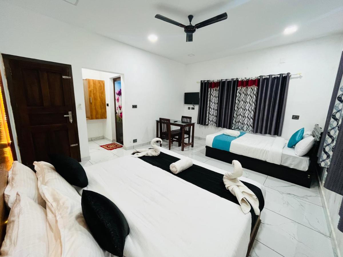 The Mountcourt Hotel Munnar Esterno foto